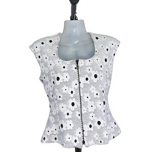 Frank Lyman Design Floral Black and White Women's Top size 10